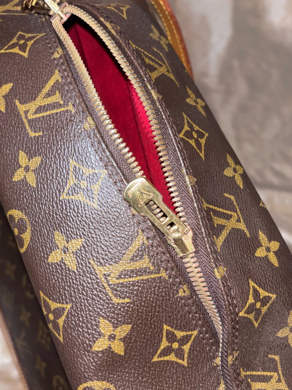 Louis Vuitton Monogram Amfar Three Vanity Bag (aka Vanity Boho) in Brown and Tan - Picture 4 of 7